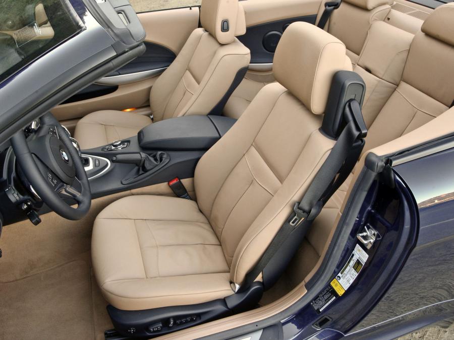  BMW 650i Convertible 2008 года  (US) (фото 5 из 11)